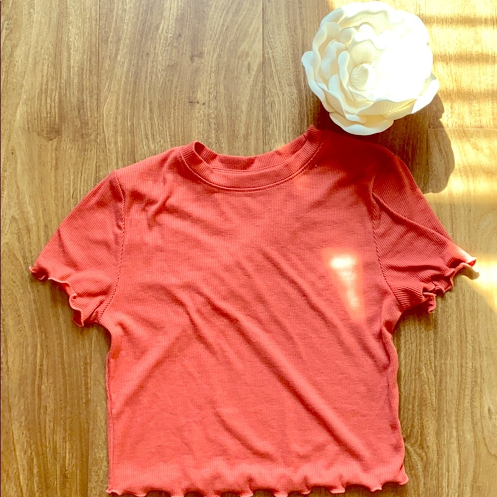 Cropped fall colour ruffle top🌞